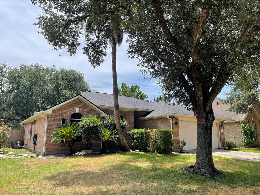 11411 Amber Valley Court, Houston, TX 77066