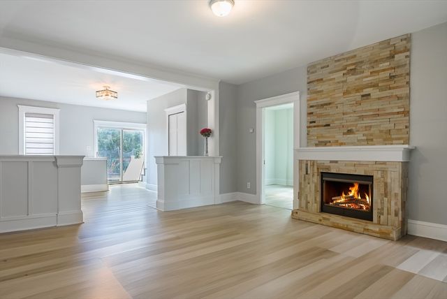 58 Oaklawn St, New Bedford, MA 02744