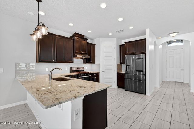 7407 Bluemink Lane, Melbourne, FL 32940