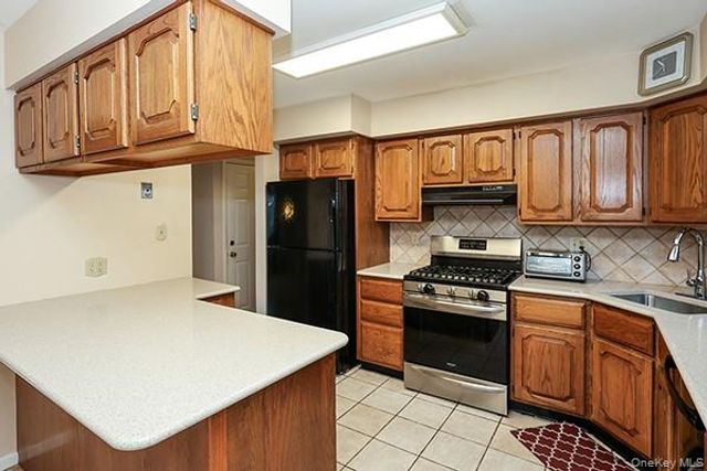 467 Von Elm Avenue, East Meadow, NY 11554