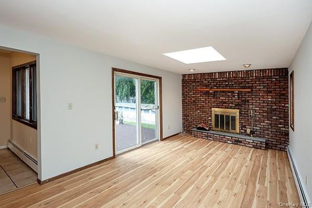 467 Von Elm Avenue, East Meadow, NY 11554