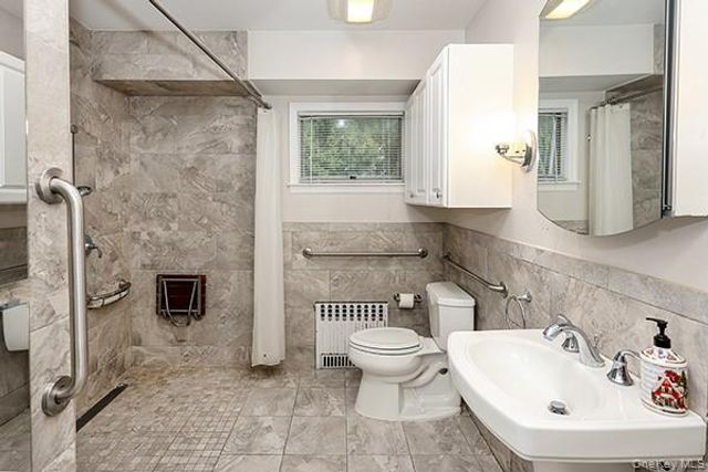 467 Von Elm Avenue, East Meadow, NY 11554