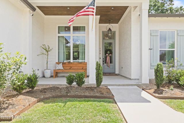 108 Preservation Drive, Youngsville, LA 70592