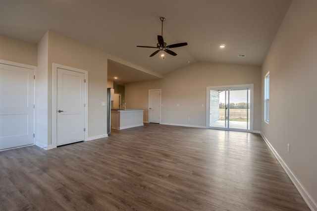9514 E Hurst St, Wichita, KS 67210