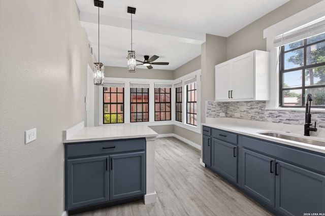 906 W Craig, San Antonio, TX 78201