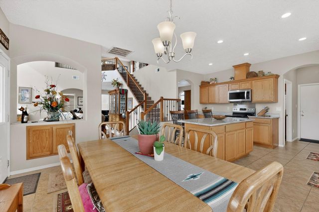 1017 Threadgrass Road NE, Rio Rancho, NM 87144