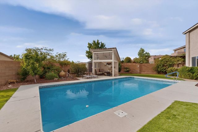 1017 Threadgrass Road NE, Rio Rancho, NM 87144