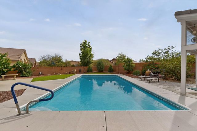 1017 Threadgrass Road NE, Rio Rancho, NM 87144