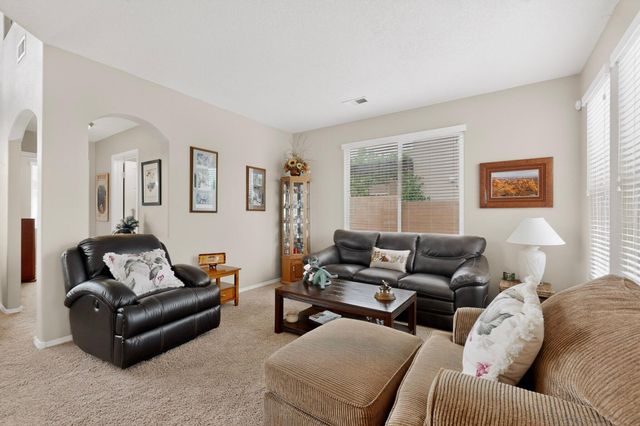1017 Threadgrass Road NE, Rio Rancho, NM 87144