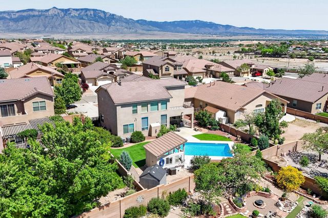 1017 Threadgrass Road NE, Rio Rancho, NM 87144