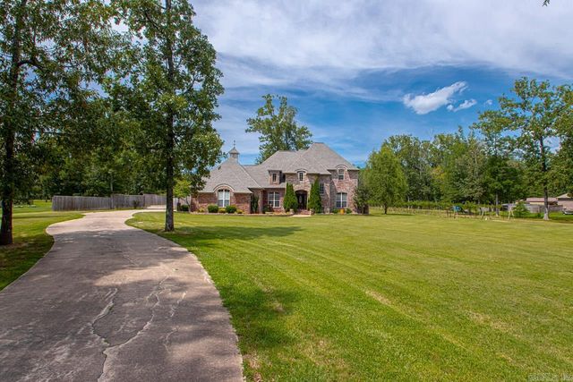 42 Oakwood Drive, Vilonia, AR 72173