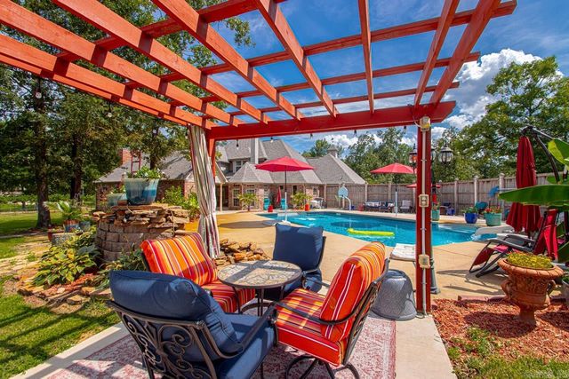 42 Oakwood Drive, Vilonia, AR 72173