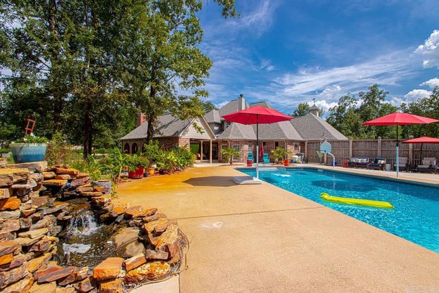 42 Oakwood Drive, Vilonia, AR 72173