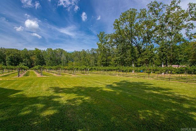 42 Oakwood Drive, Vilonia, AR 72173
