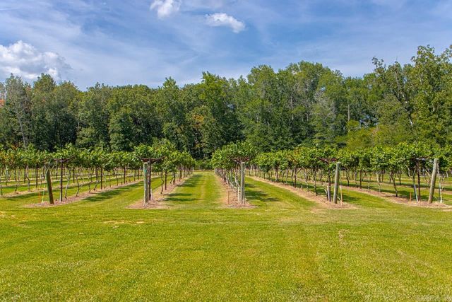 42 Oakwood Drive, Vilonia, AR 72173