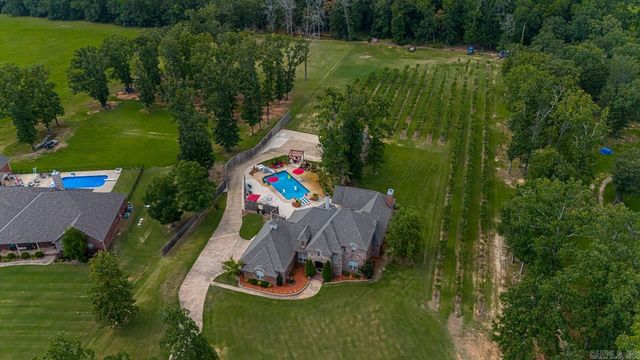 42 Oakwood Drive, Vilonia, AR 72173