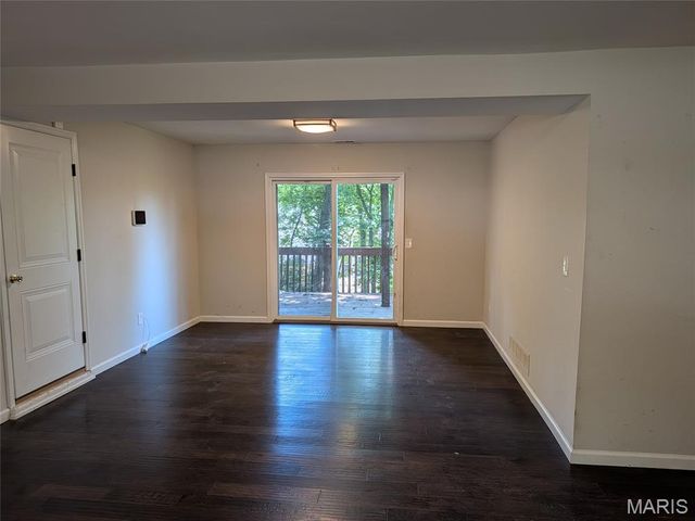 41 Oak Forest Drive, St Charles, MO 63303