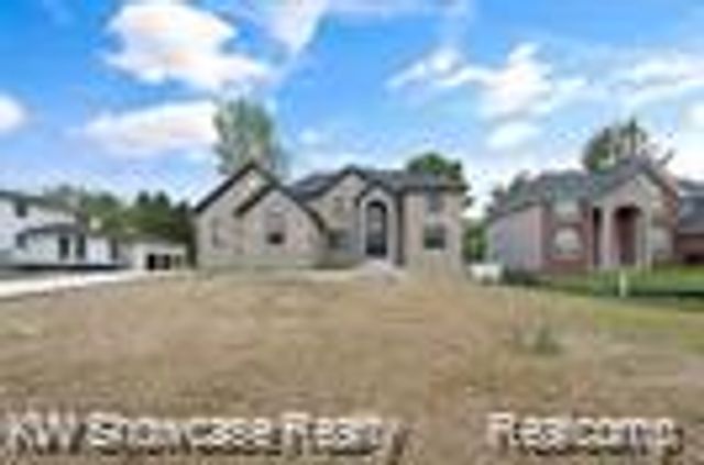 5245 Buell Drive, Commerce Twp, MI 48382