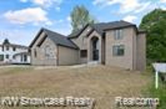 5245 Buell Drive, Commerce Twp, MI 48382