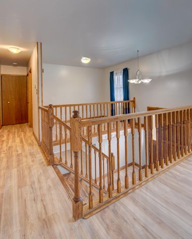 3288 W 74th Lane, Merrillville, IN 46410