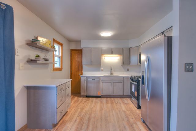 3288 W 74th Lane, Merrillville, IN 46410