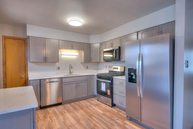 3288 W 74th Lane, Merrillville, IN 46410