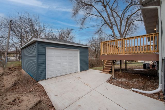 3288 W 74th Lane, Merrillville, IN 46410