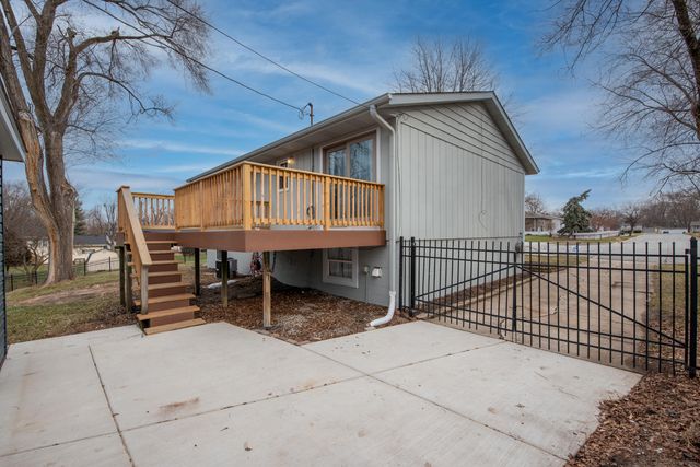 3288 W 74th Lane, Merrillville, IN 46410