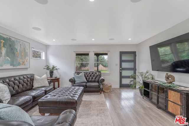 5656 Donna Avenue, Tarzana, CA 91356