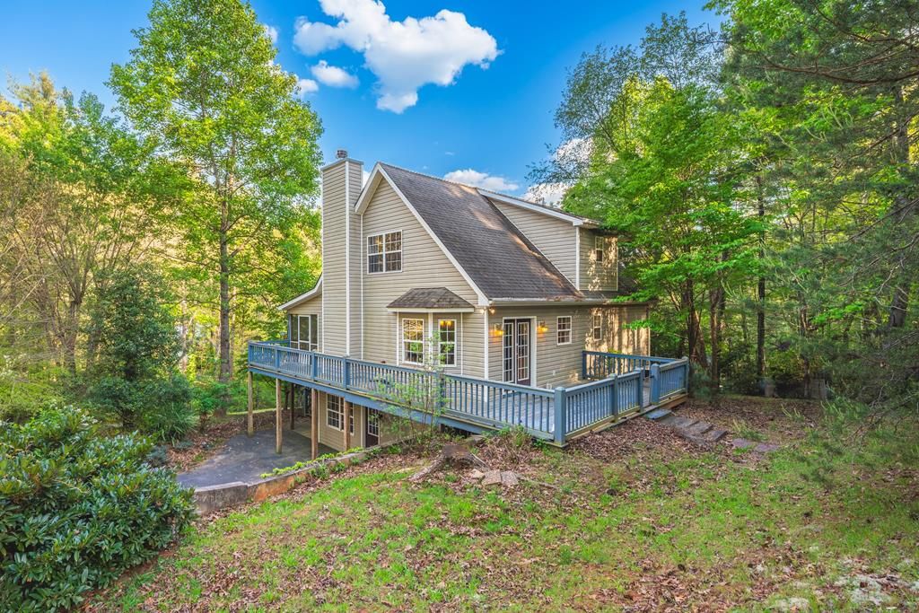 34 Lake Nottely Drive, Blairsville, GA 30512