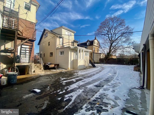 440-442 CHURCH LN, Lansdowne, PA 19050