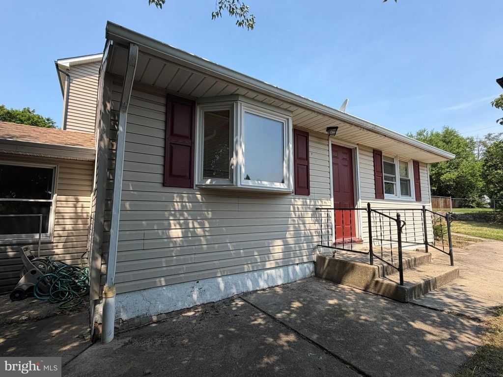 3600 ORSINI LN, Wilmington, DE 19808