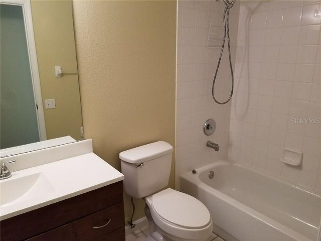 1424 WYLIE COURT, Wesley Chapel, FL 33543