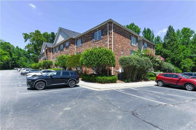 5236 Hilltop Road 111, Jamestown, NC 27282