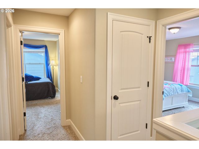 1168 TAURUS Loop, Keizer, OR 97303