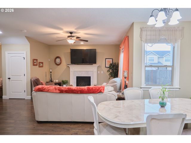 1168 TAURUS Loop, Keizer, OR 97303