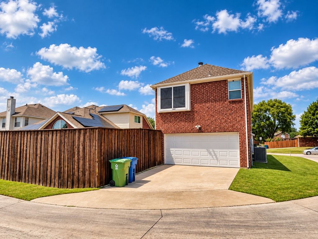 1402 Stone Canyon Way, Lewisville, TX 75067 — photo 4