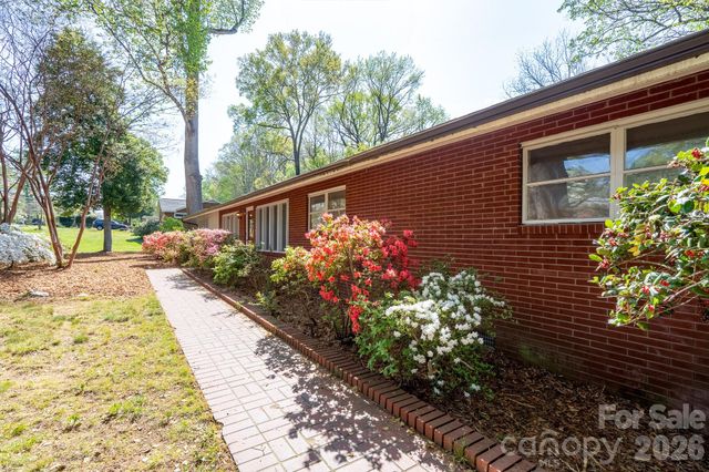 1221 Forestdale Drive, Salisbury, NC 28144