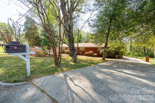 1221 Forestdale Drive, Salisbury, NC 28144