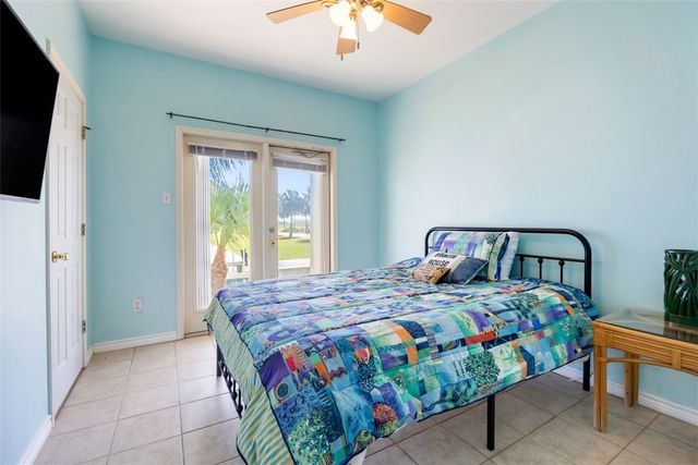 264 Marina Dr, Port Aransas, TX 78373