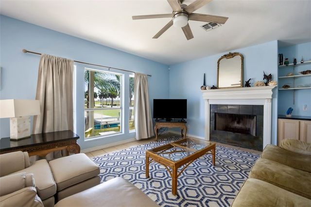 264 Marina Dr, Port Aransas, TX 78373