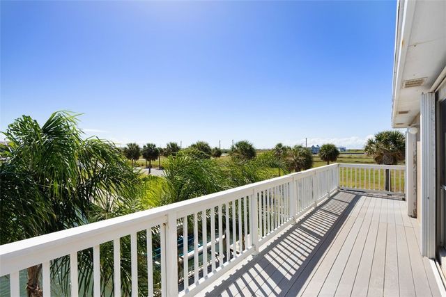 264 Marina Dr, Port Aransas, TX 78373