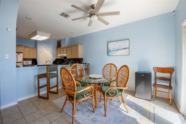 264 Marina Dr, Port Aransas, TX 78373