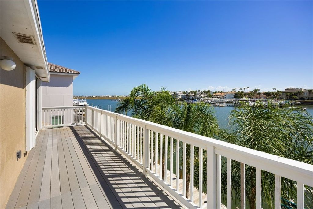 264 Marina Dr, Port Aransas, TX 78373 — photo 2