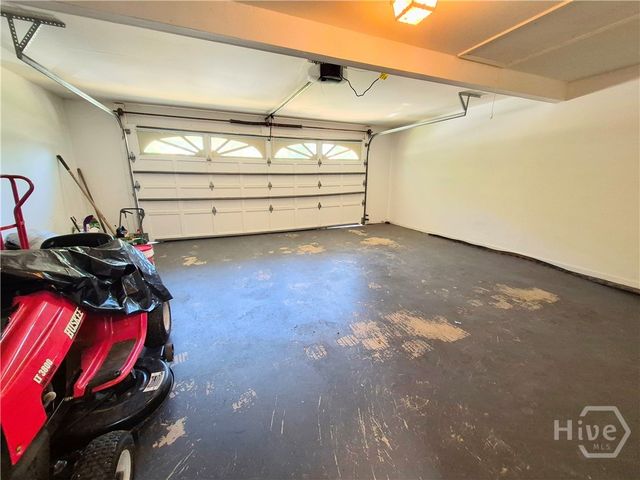 103 Meadow Creek, Athens, GA 30606