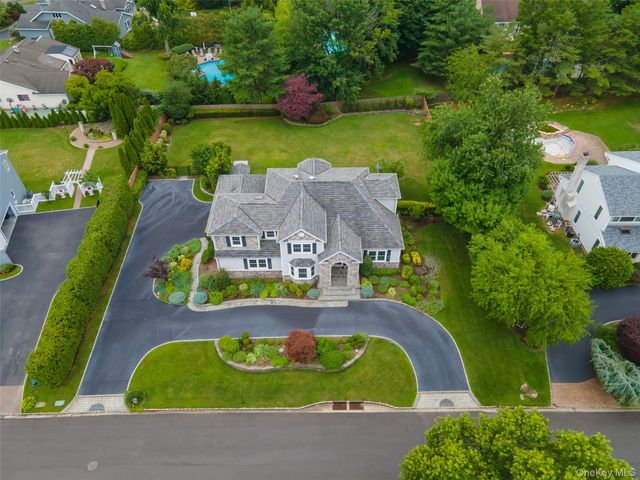 8 Parkview Drive, Jericho, NY 11753