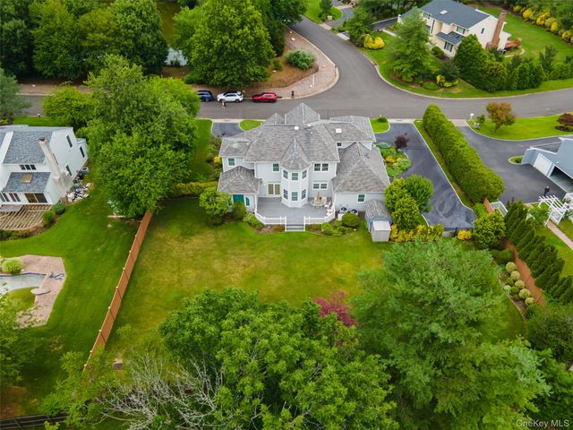 8 Parkview Drive, Jericho, NY 11753