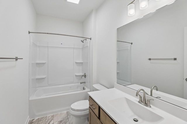 527 Fundamental Way, Cottage Grove, WI 53527