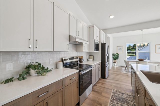 527 Fundamental Way, Cottage Grove, WI 53527