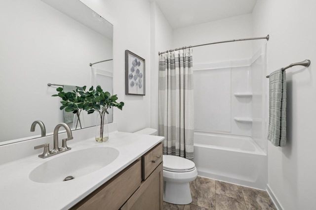 527 Fundamental Way, Cottage Grove, WI 53527